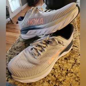 Women’s Hoka Bondi 7